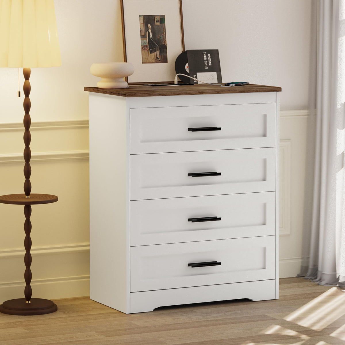 White 4 Drawer Dresser Q2582