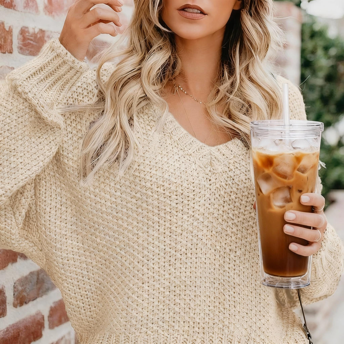 24oz Insulated Tumbler with Lid and Straw J955